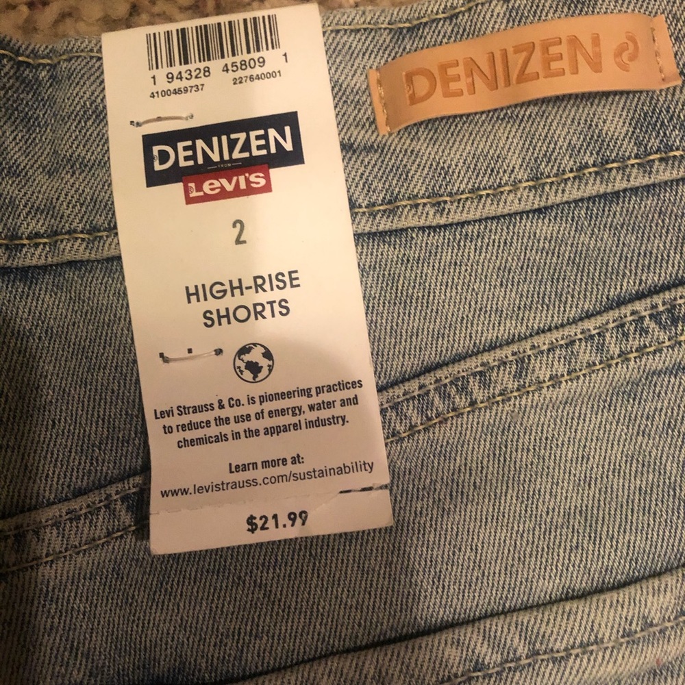 Distressed denim shorts - Picture 2 of 2